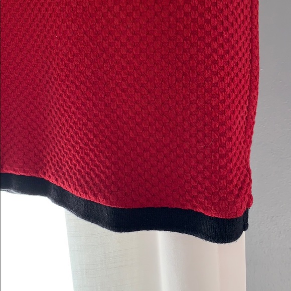 💋 Red & Black Waffle Shift Dress - Picture 6 of 8